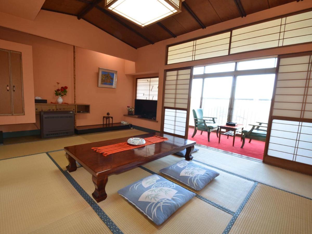 ホテル 湖月館 志賀町 エクステリア 写真
